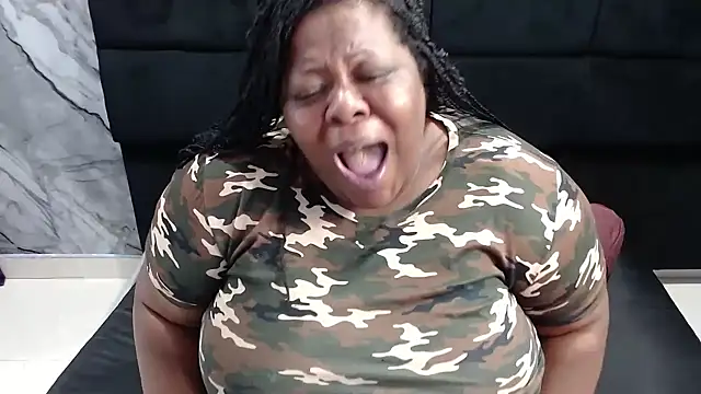 rocio bbw  online show from October 2025 01:03:02 AM