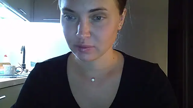 Lucky Anna online show from September 2025 04:07:01 PM