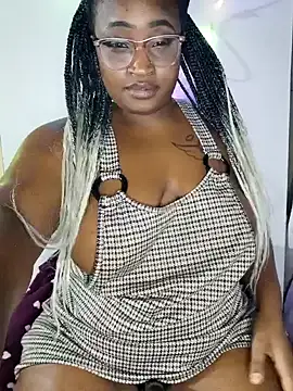 TheeNicole online show from March 2025 10:45:02 PM