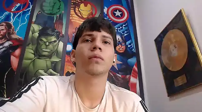 Snapshot of Jonathan_Moreau chatting on January 2025 11:50:02 AM Jonathan Moreau online show from January 2025 11:50:02 AM