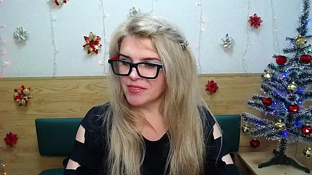 Julya Barbi online show from December 2024 09:21:02 AM