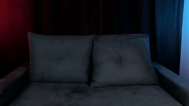 Snapshot of lnxmst chatting on October 2025 11:02:01 PM lnxmst online show from October 2025 11:02:01 PM