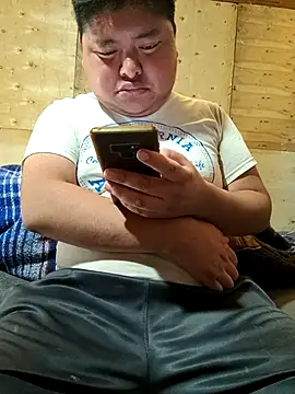 Carlosfkf online show from April 2026 07:05:02 PM