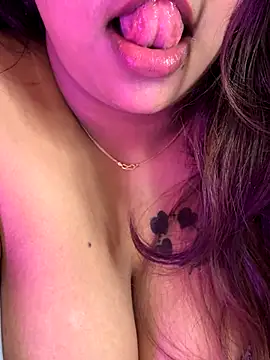 wildestcouplee online show from November 2025 07:41:02 PM