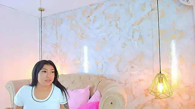 khloeblake online show from April 2026 06:20:02 AM