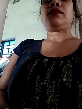 Snapshot of Sneha_gril chatting on January 2025 05:43:01 AM Sneha gril online show from January 2025 05:43:01 AM