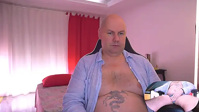 Julius-Dwayne online show from December 2024 10:07:01 AM