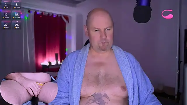 Julius-Dwayne online show from January 2025 11:34:02 PM