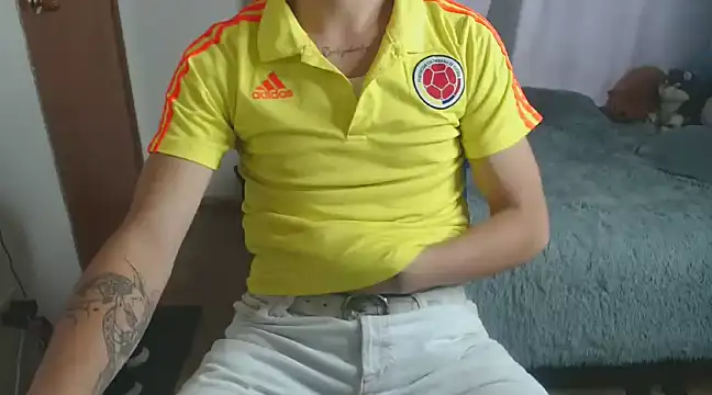 MarceloMilk online show from March 2025 10:07:02 PM