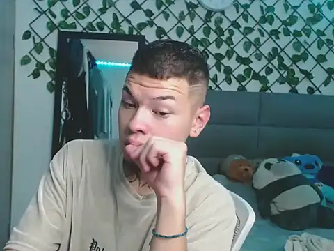 MarceloMilk online show from September 2025 01:53:01 AM