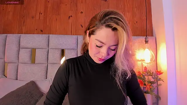 Saori newman online show from January 2025 12:31:01 PM