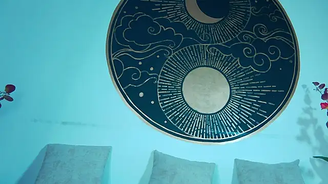 Lunamistyc online show from September 2025 07:27:01 PM