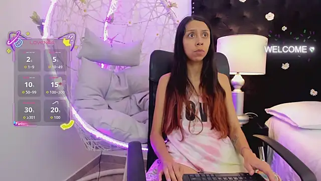 Goddess  Lilith online show from November 2025 01:22:02 PM