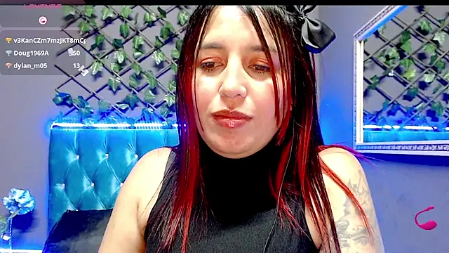 IVY FOX online show from December 2024 08:00:01 AM