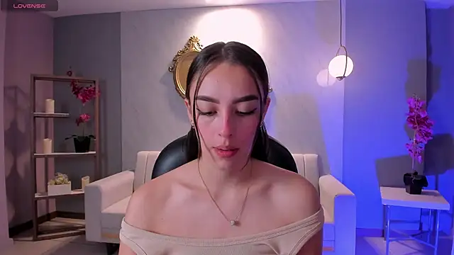 Snapshot of KaiaFerreira chatting on March 2025 11:58:01 AM KaiaFerreira online show from March 2025 11:58:01 AM