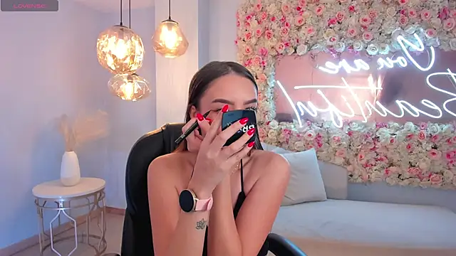 Snapshot of KaiaFerreira chatting on March 2025 12:14:02 PM KaiaFerreira online show from March 2025 12:14:02 PM