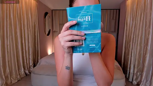 KaiaFerreira online show from November 2025 12:47:01 PM