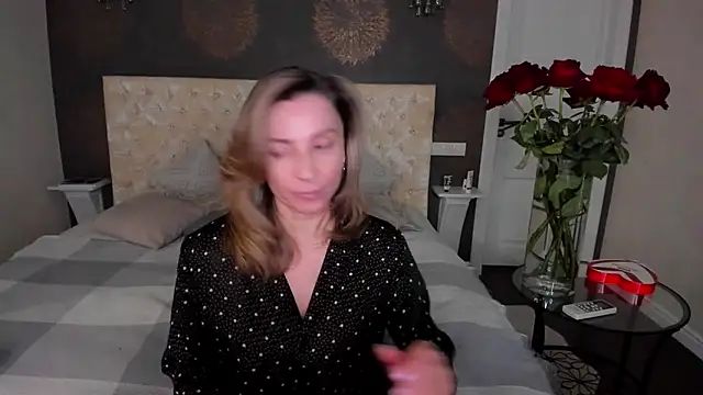 Snapshot of AllisonWilliams chatting on February 2026 03:41:02 PM AllisonWilliams online show from February 2026 03:41:02 PM