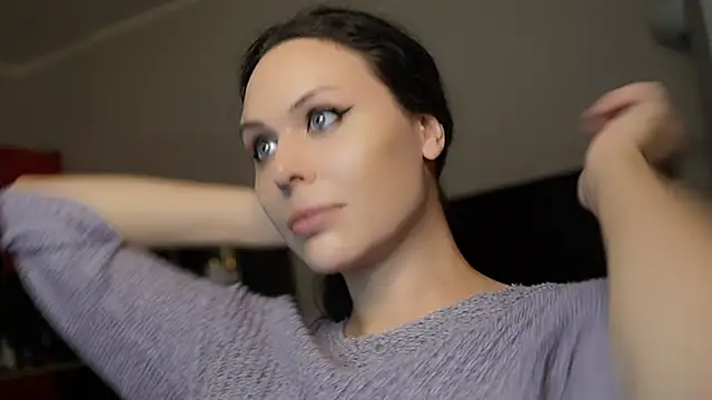 MollyCheiz online show from December 2024 10:34:02 PM