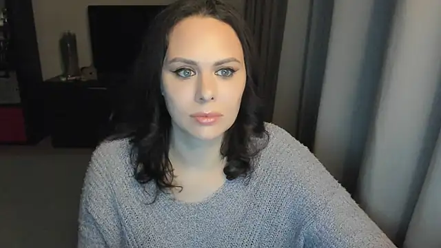 MollyCheiz online show from October 2025 02:23:02 PM