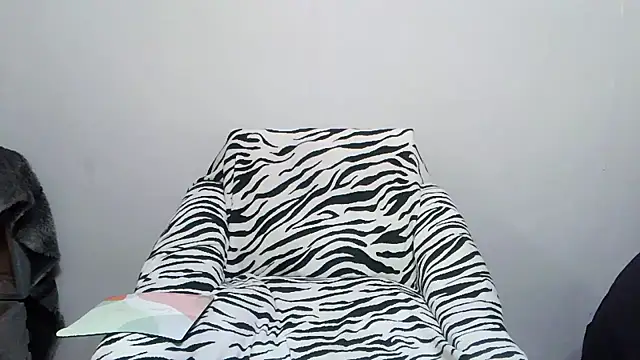 kisandgioni online show from March 2025 04:00:02 PM