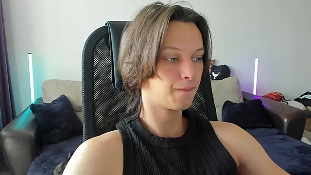 Snapshot of Ostin_meow chatting on July 2026 09:37:01 AM Ostin meow online show from July 2026 09:37:01 AM