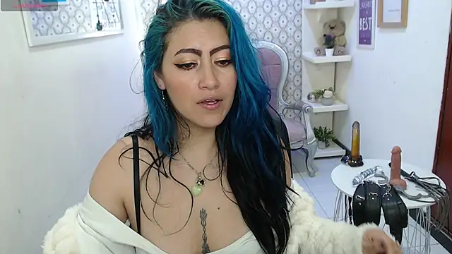 Snapshot of scarleth_blue chatting on January 2025 07:06:02 AM scarleth blue online show from January 2025 07:06:02 AM