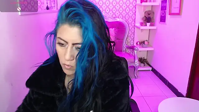 Snapshot of scarleth_blue chatting on January 2025 03:01:02 AM scarleth blue online show from January 2025 03:01:02 AM