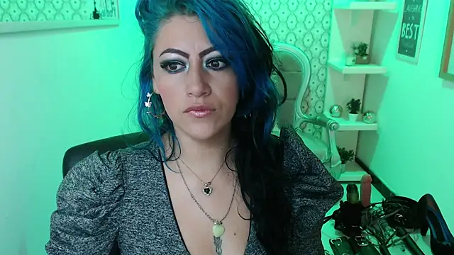Snapshot of scarleth_blue chatting on March 2025 03:12:01 AM scarleth blue online show from March 2025 03:12:01 AM