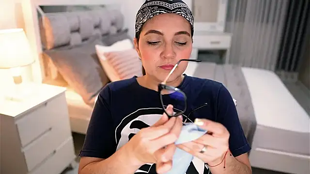 Camilaa bueno online show from October 2025 03:27:02 AM