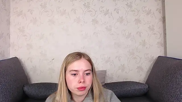 Snapshot of sofiaa_here chatting on May 2026 12:08:02 AM sofiaa here online show from May 2026 12:08:02 AM