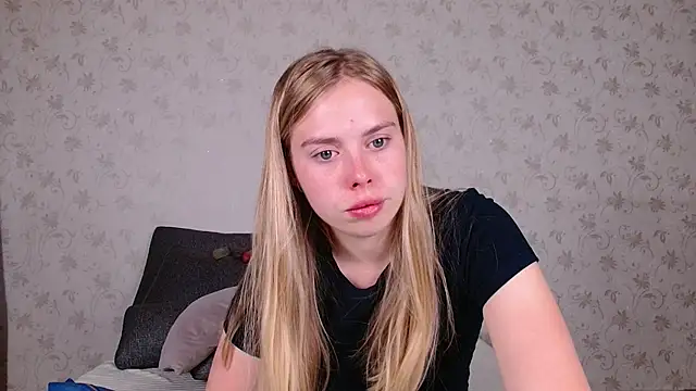 Snapshot of sofiaa_here chatting on July 2026 12:05:01 AM sofiaa here online show from July 2026 12:05:01 AM