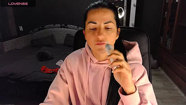 Aria Dl online show from December 2025 01:31:02 PM