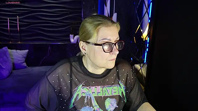 AlexandraKind online show from February 2025 08:41:02 PM