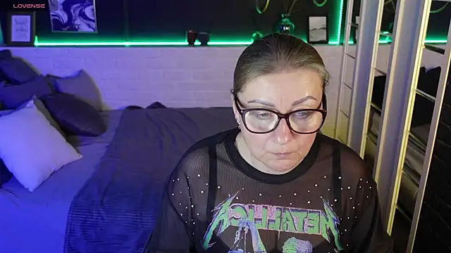 AlexandraKind online show from March 2025 08:04:01 PM