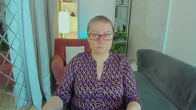 AlexandraKind online show from December 2025 08:46:01 PM