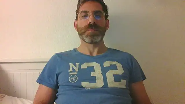 alcatraz009 online show from October 2025 01:04:02 AM