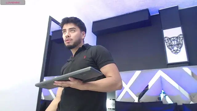 Tommidubois online show from January 2025 03:05:01 AM