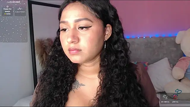 alinakiss online show from April 2026 01:19:01 AM