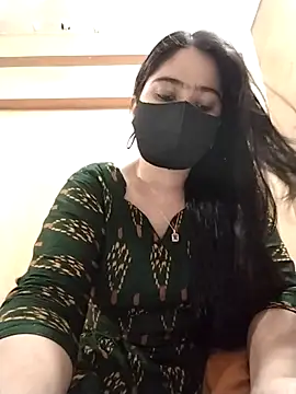 Magical Girl- online show from September 2025 03:22:01 AM