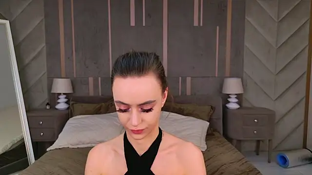 RebeccaMartons online show from February 2025 12:19:02 AM