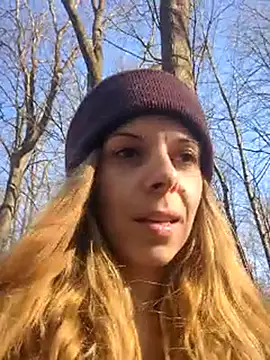 Snapshot of TerrasWildlife chatting on March 2025 09:36:02 AM TerrasWildlife online show from March 2025 09:36:02 AM