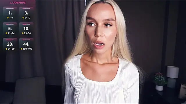 BrittByron online show from October 2025 05:22:01 AM