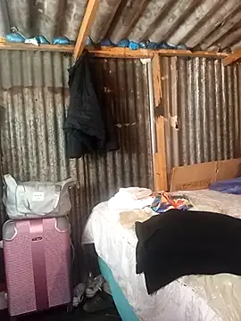 Snapshot of curvyloneah75 chatting on October 2025 06:47:02 AM curvyloneah75 online show from October 2025 06:47:02 AM