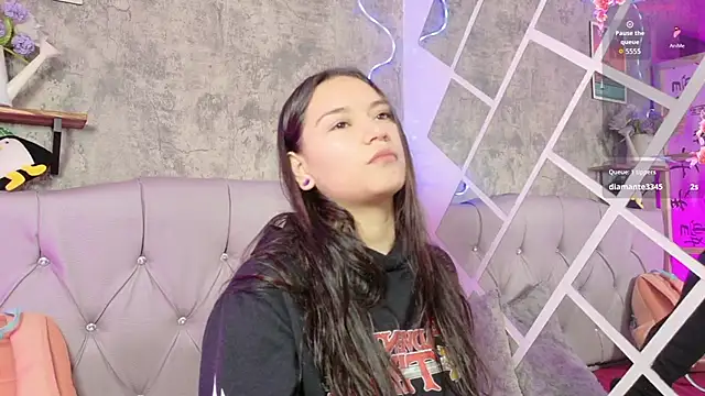 Megan sophia2 online show from November 2025 01:03:01 PM