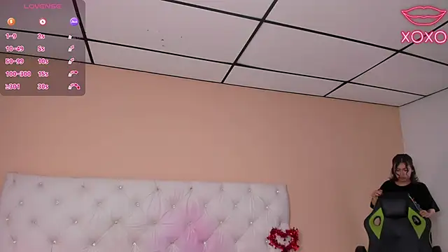 Snapshot of mariie_tayy chatting on March 2025 08:01:02 PM mariie tayy online show from March 2025 08:01:02 PM