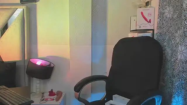 Snapshot of natacha__black_ chatting on February 2025 12:46:01 AM natacha black online show from February 2025 12:46:01 AM