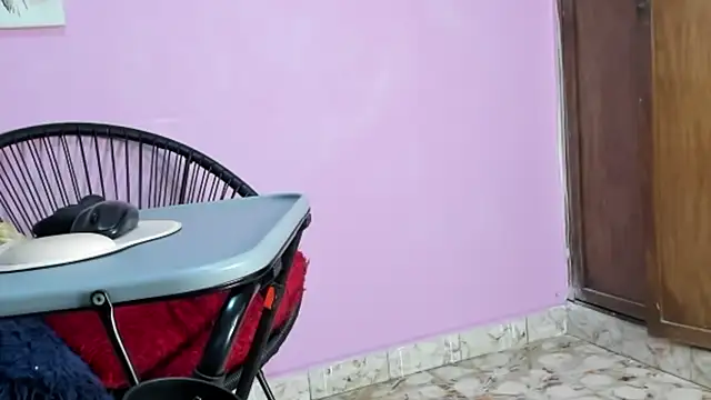 ZoeSmith6 online show from December 2024 04:27:02 PM