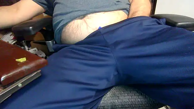 Snapshot of thickdaddy59 chatting on December 2024 03:20:01 AM thickdaddy59 online show from December 2024 03:20:01 AM