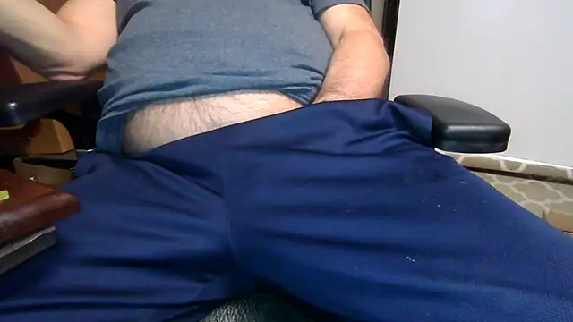 Snapshot of thickdaddy59 chatting on December 2024 02:31:01 AM thickdaddy59 online show from December 2024 02:31:01 AM